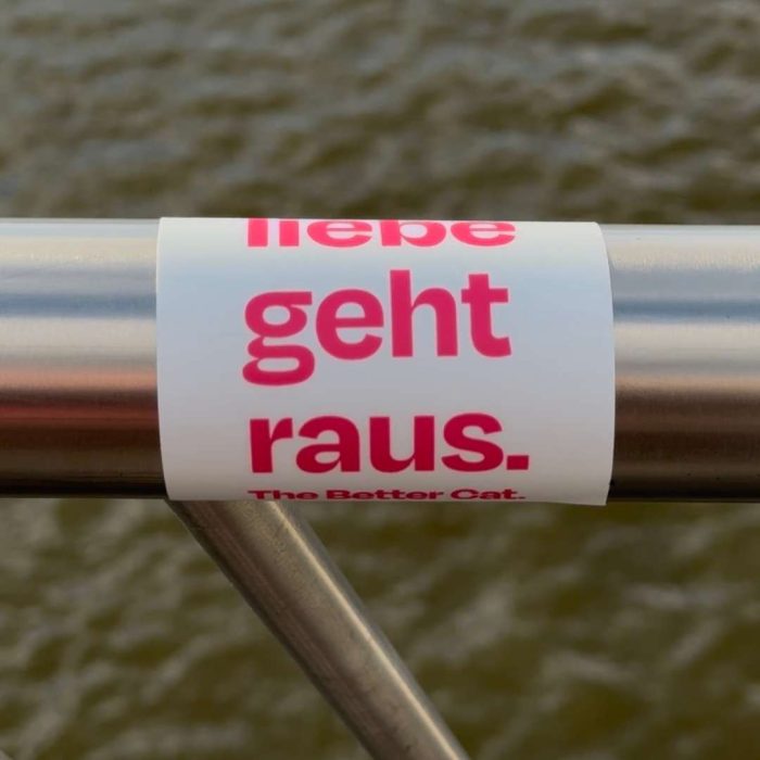 15_39647778-f305-43ce-8d69-5d18ce236237.jpg "Liebe geht Raus" Valentins Sticker